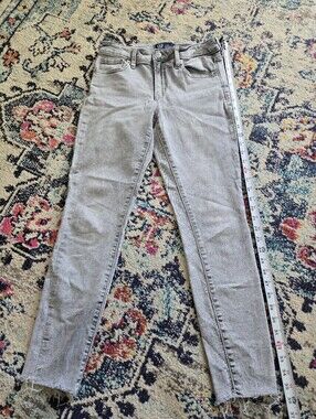 GAP Women's Light Gray Skinny Jeans